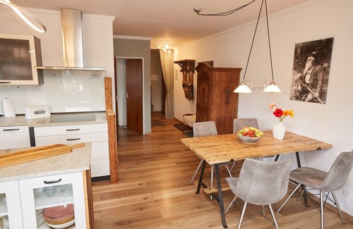 Verwaltungsgemeinschaft Hornergruppe Apartment | With swimming pool, SW - balcony view of the mountains, incl. mountain railway tickets in summer