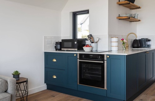 Hope-Cove Apartment | Withie Cove - a luxury coastal apartment footsteps from Hope Cove Beach