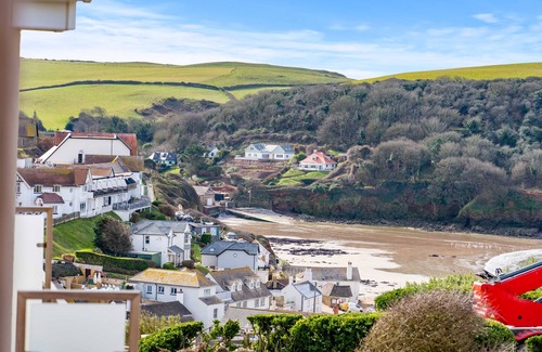 Hope-Cove Apartment | Withie Cove - a luxury coastal apartment footsteps from Hope Cove Beach