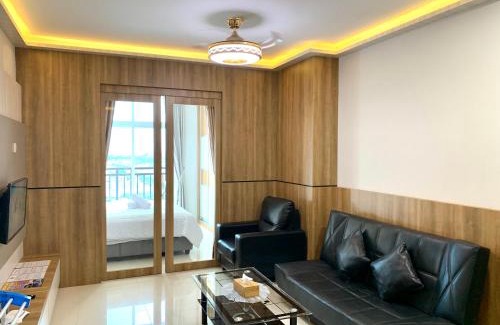Lubuk Baja Apartment | Wiwi Formosa Residence - Kitchen-Balcony-Netflix