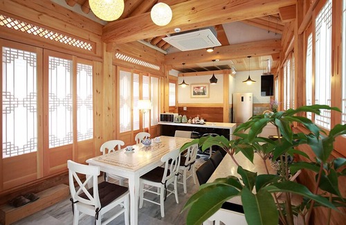 Gyeongju House | Wiyeonjae Hanok Stay