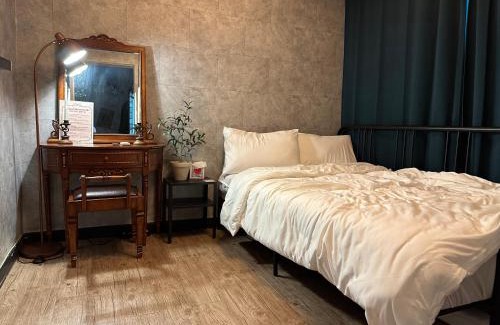 Yeonnam-dong Apartment | Wizard House in Seoul