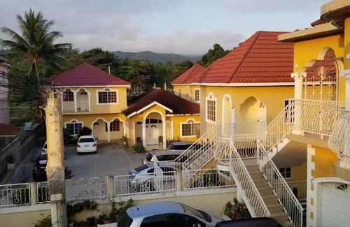 River Oaks Apartment | Wizzy Apartment