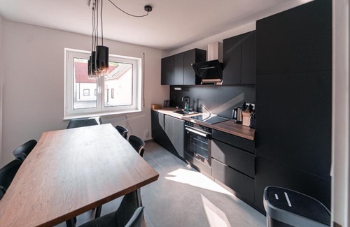 Guenzburg Apartment | Wohlfühlapartment Nähe Legoland mit Terrasse
