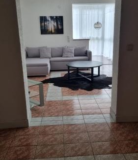 Schwoerstadt Apartment | Wohnen auf Zeit - perfekt für Grenzgänger, Wochenend-Heimkehrer und Berufsreisende