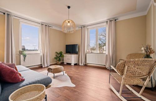 Meckenbeuren Apartment | Wohnen bei der alten Dampflok inkl Balkon - 5 min zum Ravensburger Spieleland