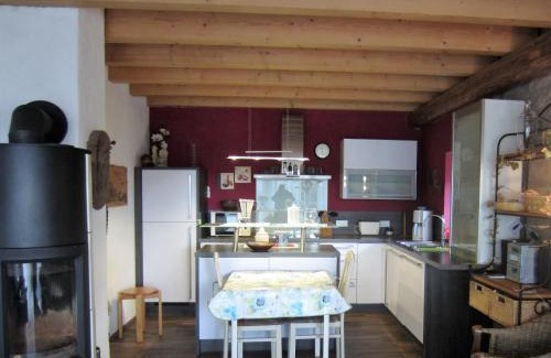 Neuheilenbach Apartment | Wohnung auf einem alten Bauernhof