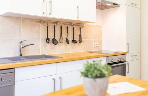 Wittduen Apartment | Wohnung "casa del Mar" Der Großzügige Garten und die Terrasse der Ferienwohnung "casa del Mar" Laden Sie und Ihre Familie zum Relaxen, Spielen und Verweilen ein