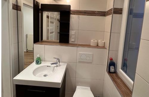 Sinsen-Lenkerbeck Apartment | Wohnung mit Garten EG - GuestRooms24 - Marl