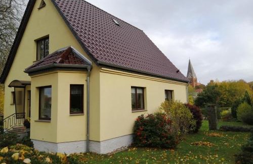 Neubukow Apartment | Wohnung mit großem Garten an der Ostseeküste, cleaning included