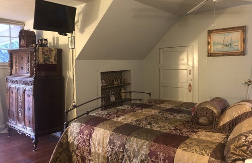 Tyler Bed & Breakfast | Woldert-Spence Manor