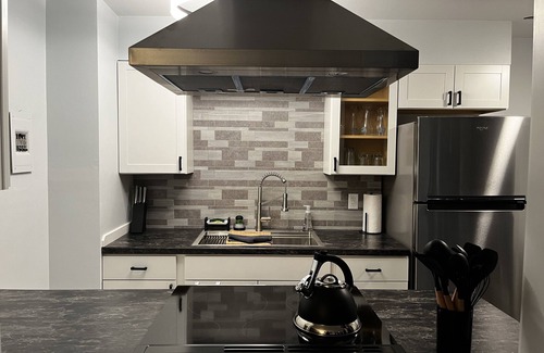 Downtown Anchorage Condo | Wolf's Condo Downtown Anchorage - Recently remodeled