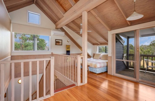 Goughs Bay House | Wollondilly - Mansfield - Sleeps 10