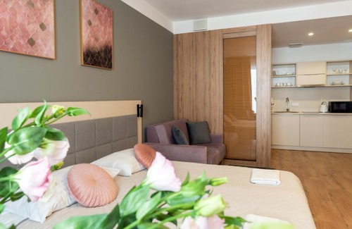 Wola Apartment | Wolska Suits