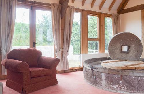 Woolhope House | Woltons Mill