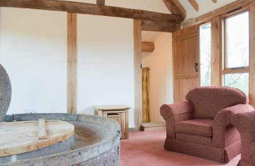 Woolhope House | Woltons Mill