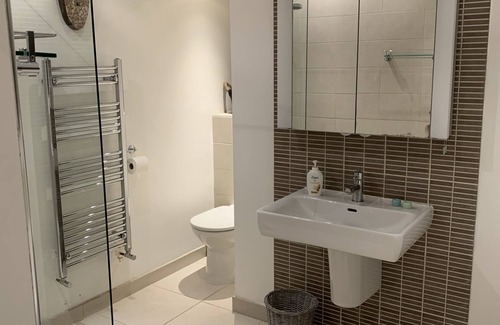 Shepherd's Bush Apartment | Wonderful 1-bedroom flat in vibrant West London