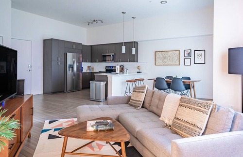 Redmond Apartment | Wonderful 1BR in Redmond, Rooftop + Pet-Friendly