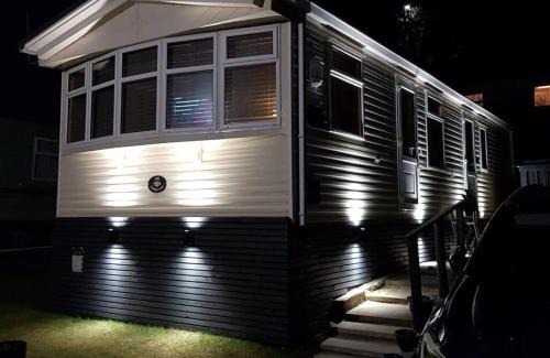 Aberystwyth Other | Wonderful 2 bedroom mobile home