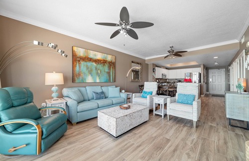 Gulf Shores Condo | Wonderful 2 Bedroom Condo, Directly on the Gulf of Mexico