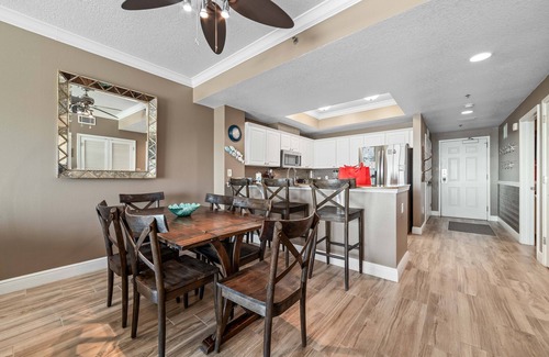Gulf Shores Condo | Wonderful 2 Bedroom Condo, Directly on the Gulf of Mexico