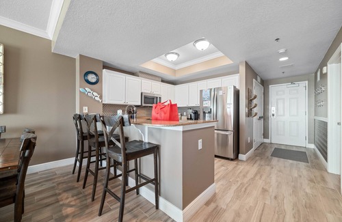 Gulf Shores Condo | Wonderful 2 Bedroom Condo, Directly on the Gulf of Mexico