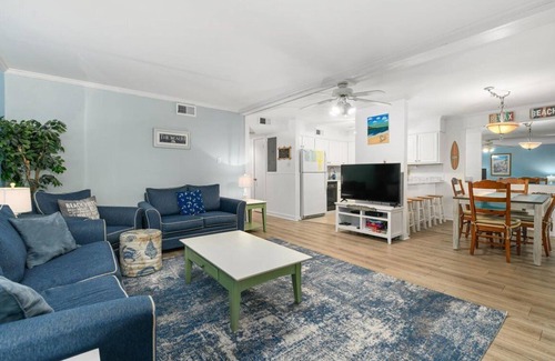 North Ocean City Condo | Wonderful 2 BR 2 BA Unit in Family Friendly Complex with a Huge Pool!