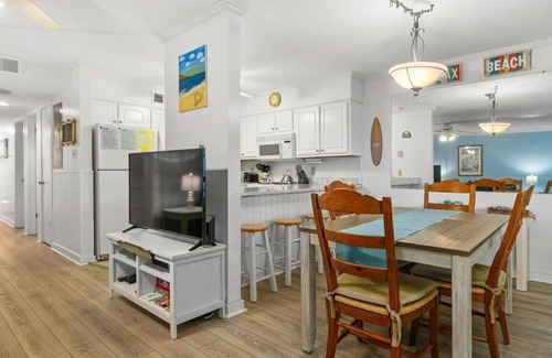 North Ocean City Condo | Wonderful 2 BR 2 BA Unit in Family Friendly Complex with a Huge Pool!