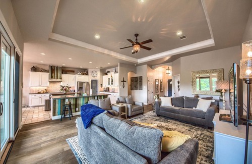 New Braunfels House | Wonderful 3/2 home on Lake dunlap! Private Pool!
