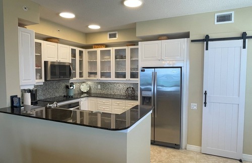 Navarre Beach Condo | WONDERFUL 3BR/3BA Beach Front Condo, All Kings, Sleeps 6, Free Beach Service!