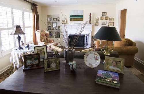 East Memphis House | Wonderful 5 Bedroom + 5.5 Bath Family Getaway