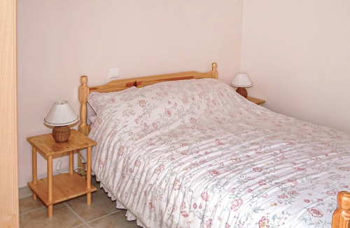 Saint-Hilaire-de-Villefranche House | Wonderful accommodation in century-old building in the countryside.