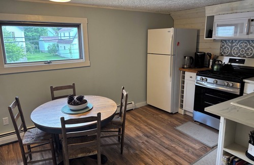 Eastern Vermont Apartment | Wonderful and cozy 2-bedroom apartment with WiFi in Morristown