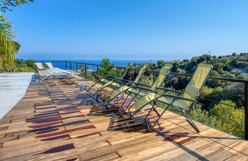 Ventabrun Villa | Wonderful and quiet villa with large garden and pool in Nice - Welkeys