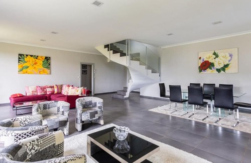 Ventabrun Villa | Wonderful and quiet villa with large garden and pool in Nice - Welkeys