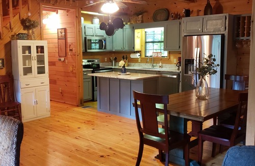Epworth Cabin | Wonderful cabin on Fightingtown Creek, sleeps 8