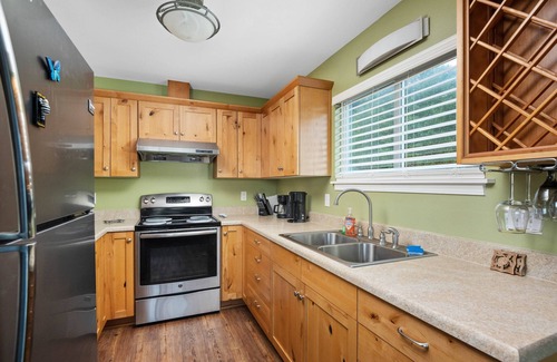 Warrenton House | Wonderful Coastal Retreat, Across From Park and Sunset Lake, 3/4 Mile to Golf and Sunset Beach