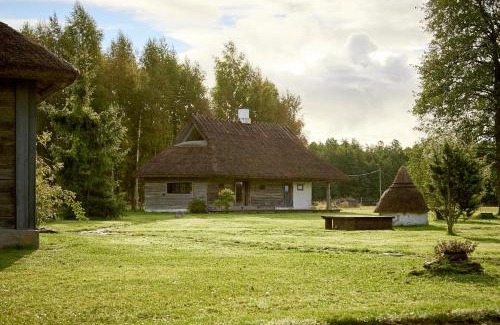 Rahtla House | Wonderful cozy cottage with a view of Sheep