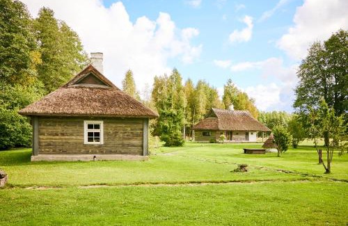 Rahtla House | Wonderful cozy cottage with a view of Sheep