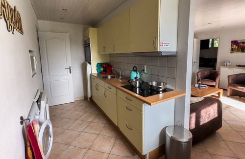 Mandelieu-La-Napoule Apartment | Wonderful 3-star app. in villa near Cannes, AIRCO-WIFI-GARDEN-BBQ