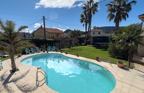 Mandelieu-La-Napoule Apartment | Wonderful 3-star app. in villa near Cannes, AIRCO-WIFI-GARDEN-BBQ