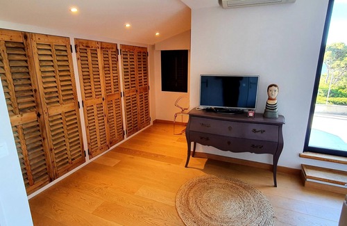 Les Issambres Villa | Wonderful Villa, Walking Distance To Beach, Heated Swimming Pool, Wifi, Aircon