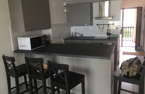 Le Brusc Apartment | Wonderful studio facing the sea, on the island of Embiezs direct access to the beach.