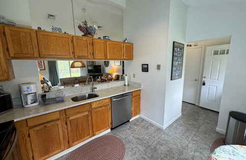 Brewster Condo | Wonderful freestanding condo in Ocean Edge in Allerton Village.