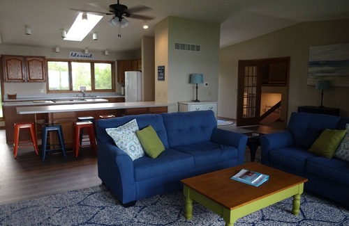 Lake Mills House | Wonderful home on beautiful Rock Lake!