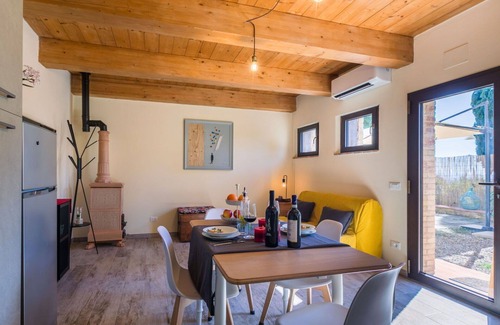 Castel San Gimignano House | Wonderful private villa for 4 people with WIFI, A/C, TV, patio, panoramic view and parking