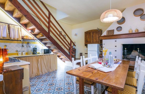 Santa Maria a Monte House | Wonderful private villa for 6 guests with A/C, WIFI, private pool, TV and patio