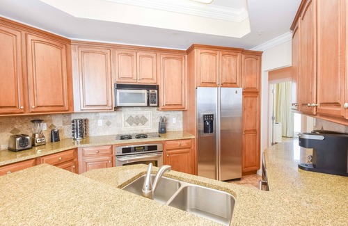 Destin Condo | Wonderful Location! | 3 BR, Gulf-Front Condo | W 1703 | Sleeps 8