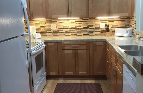 Mammoth Lakes Condo | Wonderful Location! Steps to Eagle lift! Spacious with cabin feel.