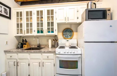 Downtown Halifax Apartment | Wonderful Loft in Historic DT